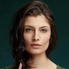 Lora Hristova