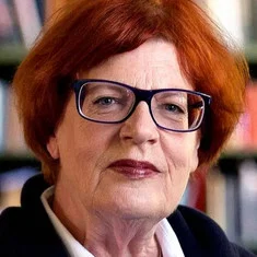 Britta Schall Holberg