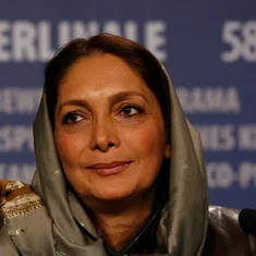 Manijeh Hekmat