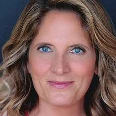 Lesley Wolff