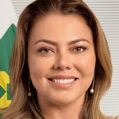 Leila Barros