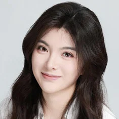 李爽