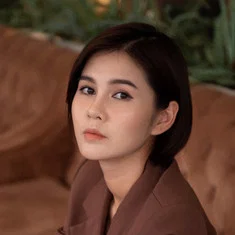 Thu Hoài
