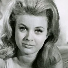 Marilyn Devin