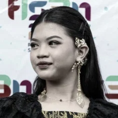 Rhivi Azhar