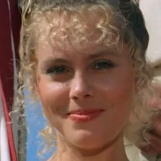 Suzanna Smith