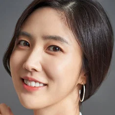 Lee Soo-kyung