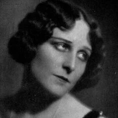 Mimi Aylmer
