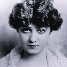 Edna Mayo