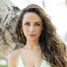 Jennifer Saro