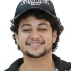 عمرو باسم