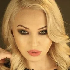 Dina Jakob