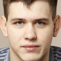 Александр Левин