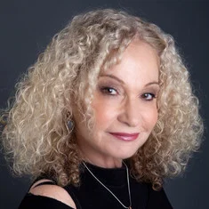 Shula Revach