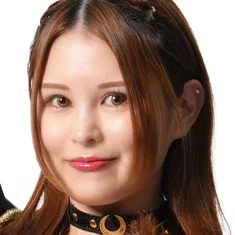 Waka Tsukiyama