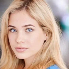 Chloë Marie Rhoades