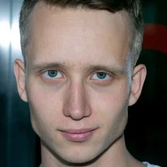 Артур Псакин