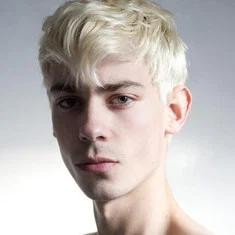 Nicolas Hau