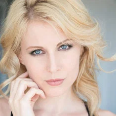 Alison MacInnis