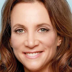 Liz Astrof