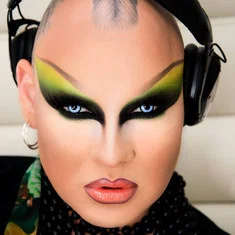 Nina Flowers