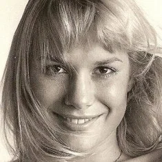 Monique van de Ven