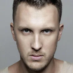 Александр Тарасов
