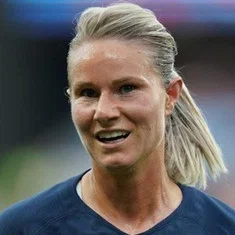 Amandine Henry