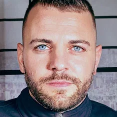 Lewis Saunderson