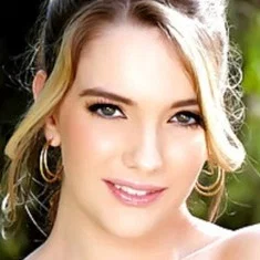 Kenna James