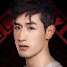 张鑫栋