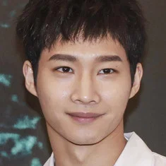 Akira Huang