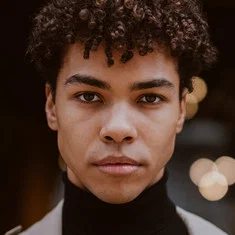 Aaron De Groeve