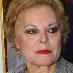 Mary Nanou