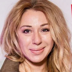 Алёна Апина