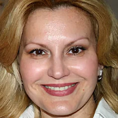 Елена Старостина