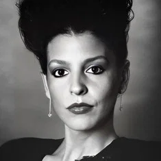 Lisa Saxton