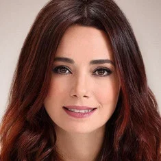 Özgü Namal