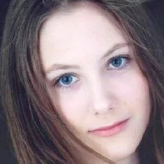 Tessa Seciniarz