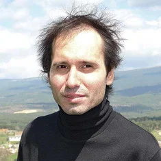 Давид Десола