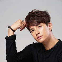 Kyung Lee
