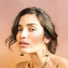 Alina Alexandra Félix Mansukhlal