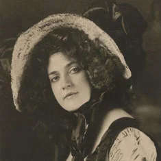 Annabelle Moore