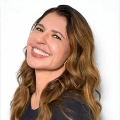 Alba Regina Tavares