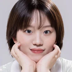 Yujin Chen