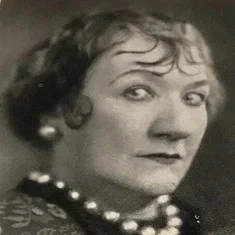 Louise Carver