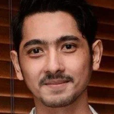Arya Saloka