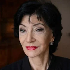 Нани Брегвадзе