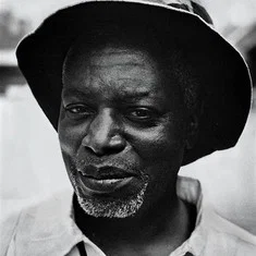 Mwezé Ngangura