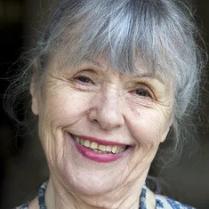 Élisa Thuan